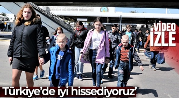 Ukrayna'da yetimhanelerdeki 159 çocuk Türkiye'ye geldi