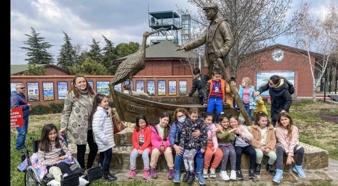 Yaren leyleğin köyüne ziyaretçi akını