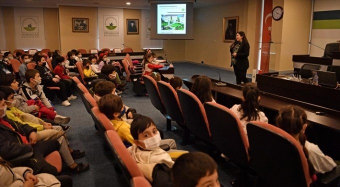 Osmangazi Belediyesi meclis salonu sınıf oldu