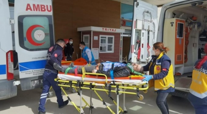Çarptığı yaralıyı hastaneye götürürken yolda bıraktı