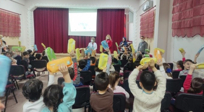 Yıldırım'da bir günde 3 bin 500 kişiye eğitim