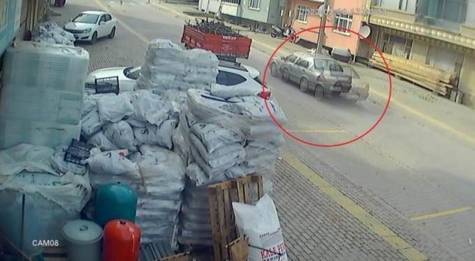 7 dakikada çalınan otomobil 1 saat sonra bulundu