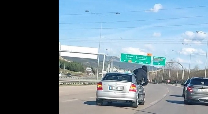 Bursa'da fotoğraf çekmek için canını tehlikeye attı, o anlar kamerada