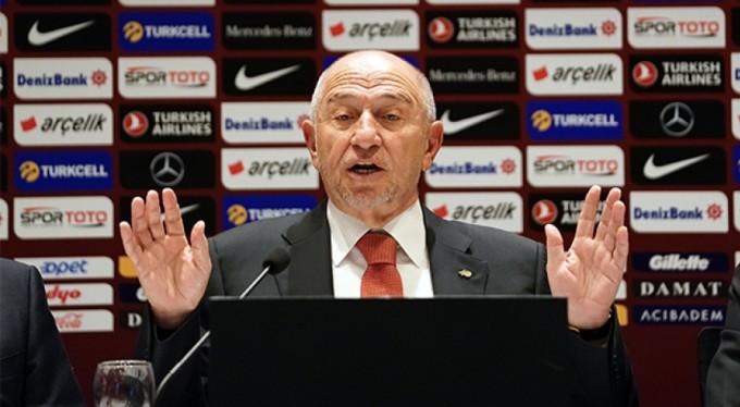 Nihat Özdemir istifa etti.