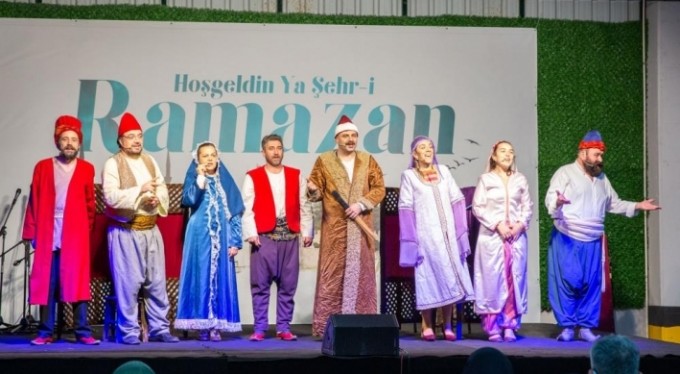 Bursa'da ramazan gecelerinde tiyatro gösteri