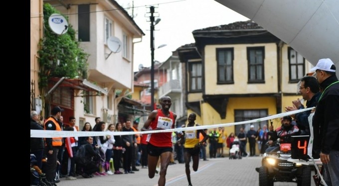 Bursa trafiğine koşu düzenlemesi