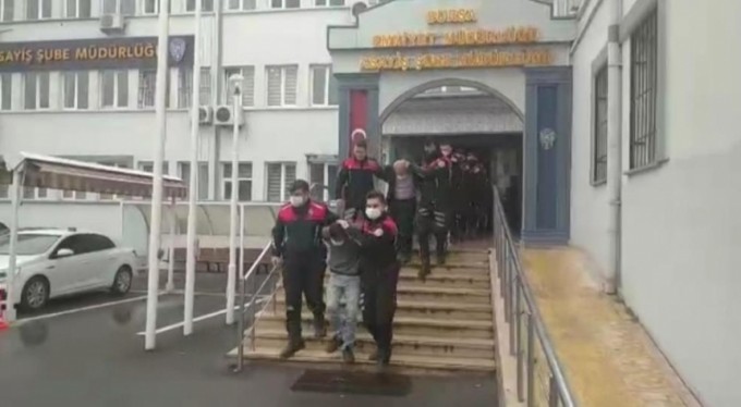 Bursa'da ''Bahar Temizliği'' operasyonu şüphelisi 41 kişi adliyeye sevk edildi