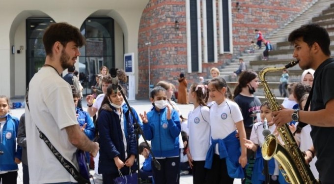 Çocukların renkli bayramı