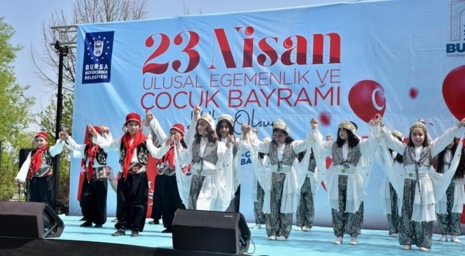 Bursa'da çocukların 23 Nisan coşkusu
