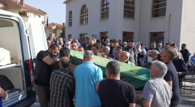 Bursa'da düşen uçağın öğrenci pilotu memleketine uğurlandı