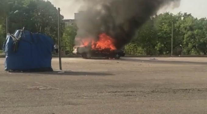 LPG'li araç alev topuna döndü