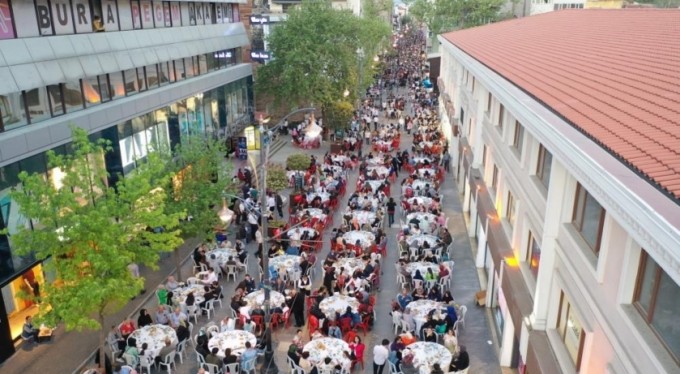 Bursa'da 10 bin kişilik tarihi iftar
