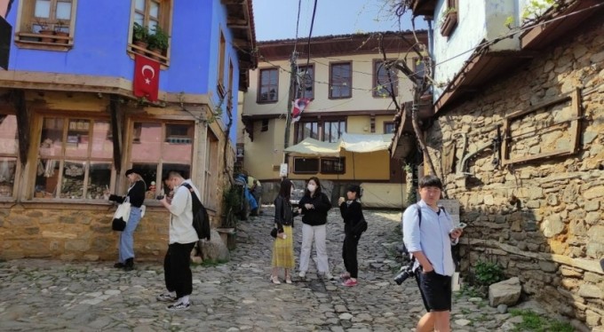 Koreli fenomenler Bursa sokaklarında