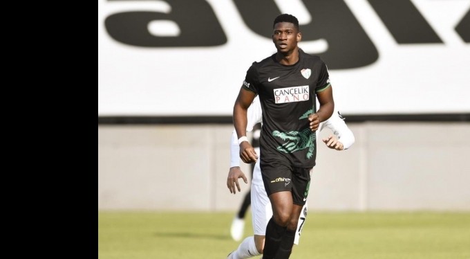 Elton Acolatse: "3 puanla döndüğüm için mutluyum"