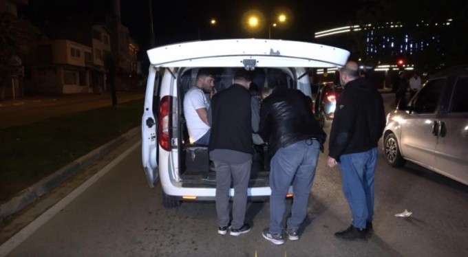 Kovalamaca sonucu yakalanan gasp suçundan aranan şahıslar adliyeye sevk edildi