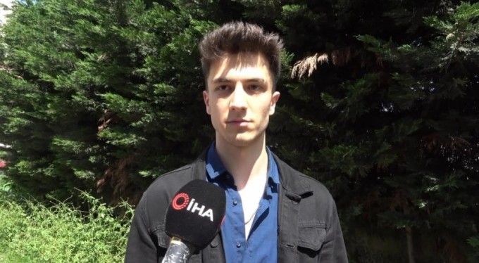 Metrodaki sigara kavgası güvenlik kamerasında