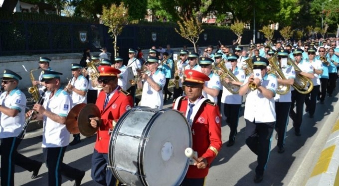 Festivalin yıldızı Bursa bandosu