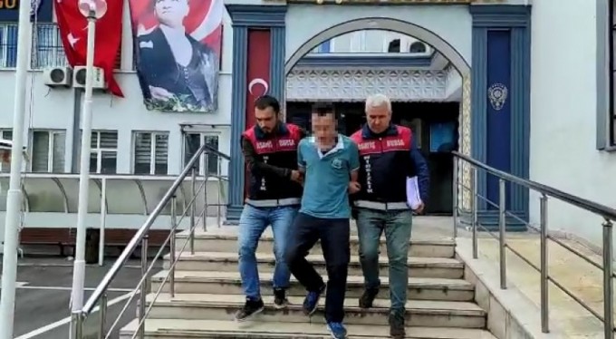 Otomobil faresi yakayı ele verdi