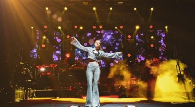 Derya Uluğ'dan Bursa'da konser