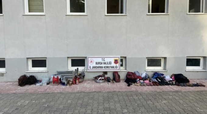 Bursa'da bakır kablo yakan 4 şüpheli suçüstü yakalandı