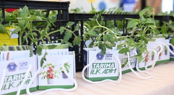 Minikler toprakla buluştu