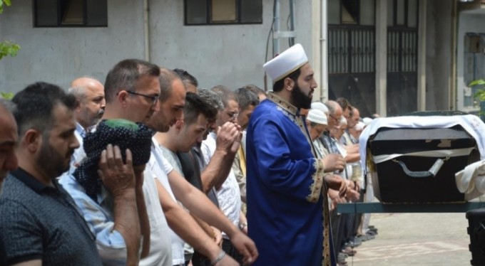 Kene ısırması sonucu yaşamını yitiren arkeolog Murat Kurt defnedildi