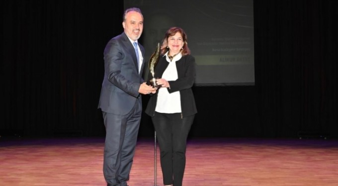 Başkan Aktaş'a 'Yılın Başkanı' ödülü