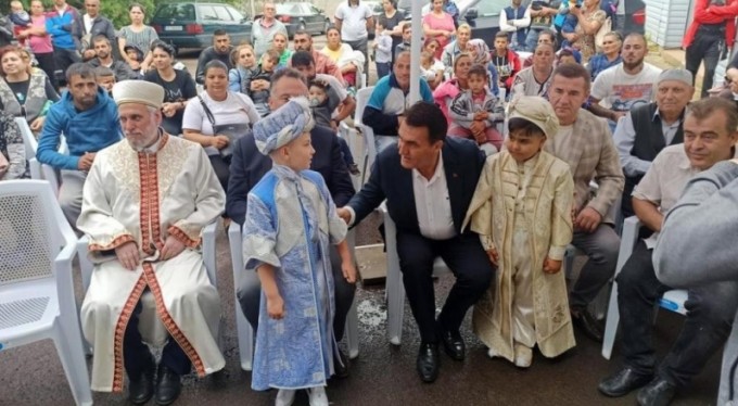 Osmangazi Belediyesi Bulgaristan'da 80 çocuk sünnet ettirildi