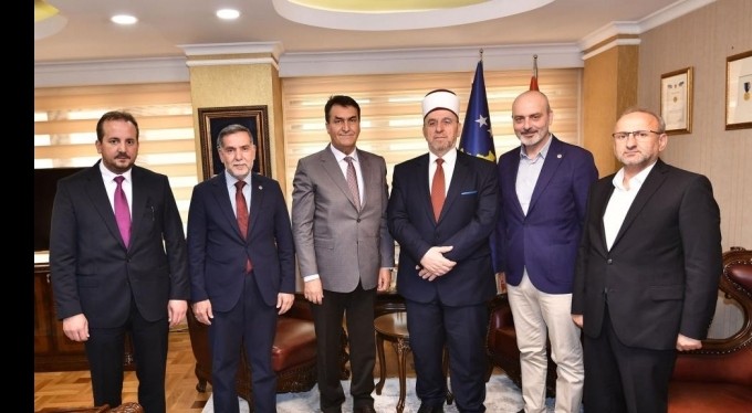 Dündar'dan Kosova'da üst düzey ziyaretler