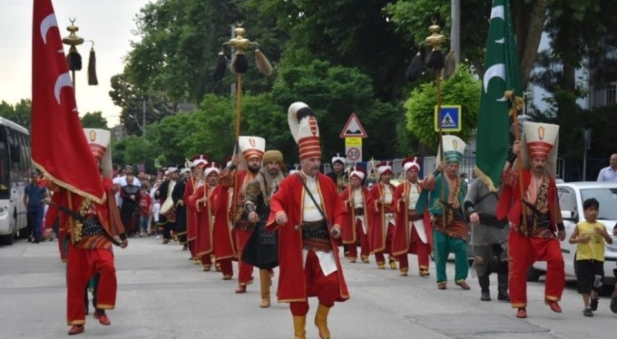 Tarih Yazan Çocuklar Projesi'nde 20 bin öğrenciye ulaşıldı