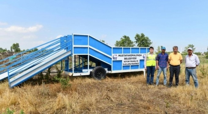 'Mobil Koyun Banyosu'nda kurban mesaisi başladı