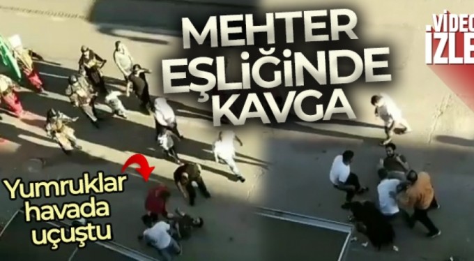 Mehter eşliğinde kavga kameraya yansıdı
