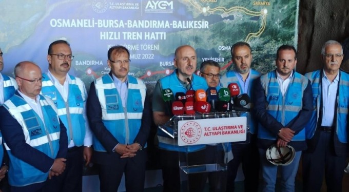 Ankara-Bursa ve  Bursa-İstanbul arası 2 saat 15 dakika