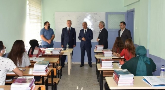 Kursa katılan öğrenciler, başarılarını taçlandırdı