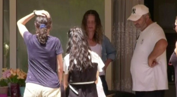 Çöp evde alıkonulan çocuk Antalya'da tedavi altına alındı