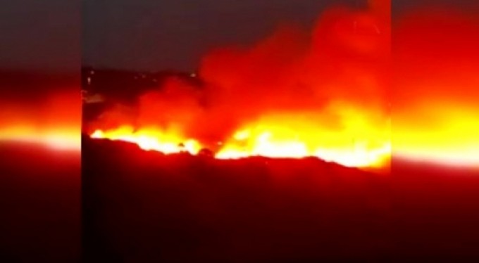 İtalya'nın ünlü adasında orman yangını