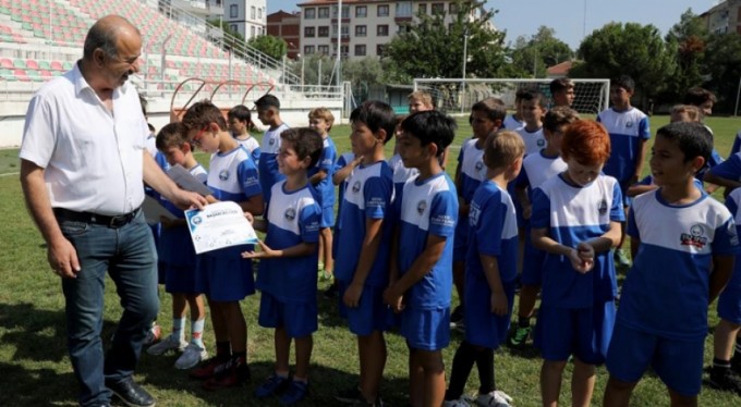 Mudanya Yaz Spor Okullarında sertifika sevinci