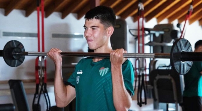 Bursaspor aralıksız çalışıyor... İlk idman salonda