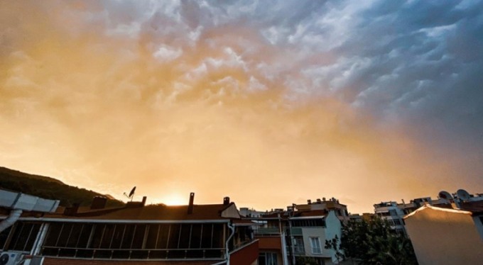 Bursa'da bulutlar kartpostallık görüntüler oluşturdu