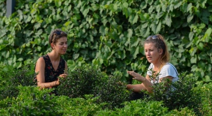 Fransa'dan bisikletiyle geldi, Nilüfer'in tarım çalışmalarını inceledi