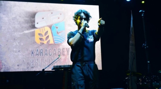 Karacabey'de Yusuf Güney ile 'Zafer Bayramı' coşkusu