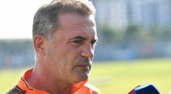 Bursaspor'un teknik patronu Tahsin Tam: "Bu ligde mücadele etmenin zorluğunu biliyoruz"