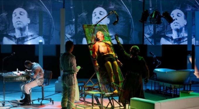 Nilüfer Kent Tiyatrosu yeni sezonu '1984' ile açtı