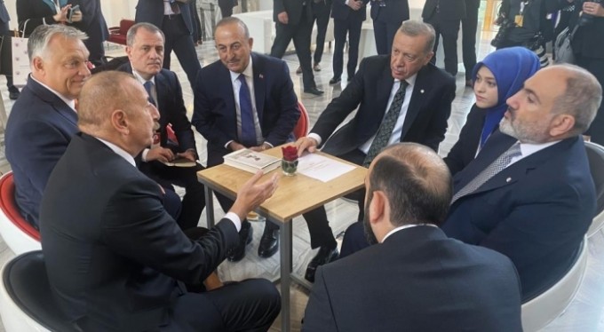 Cumhurbaşkanı Erdoğan, Aliyev ve Paşinyan'dan üçlü görüşme