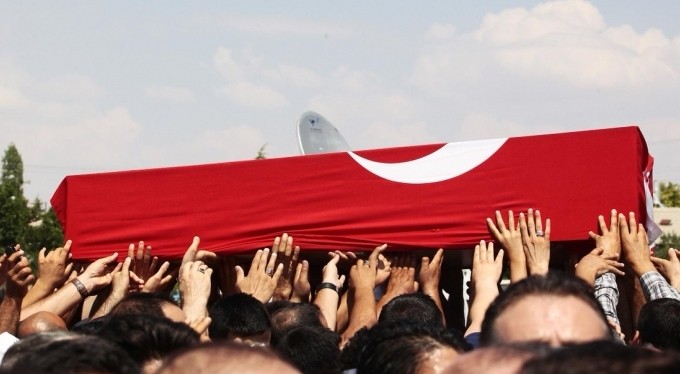 Acı haber Van'dan geldi! Teröristlerle çatışmada 1 asker şehit oldu