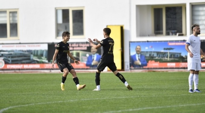 Bayburt Özel İdare Spor 2-0 Bursaspor (Karşılaşma sona erdi)