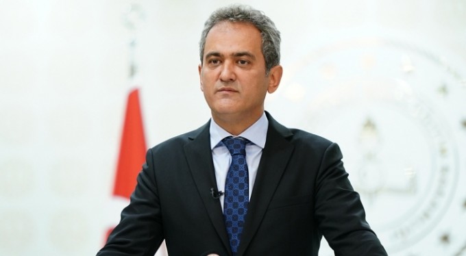 Bakan Özer: '41 şehidimizin çocuklarının eğitim masraflarını üstleneceğiz'