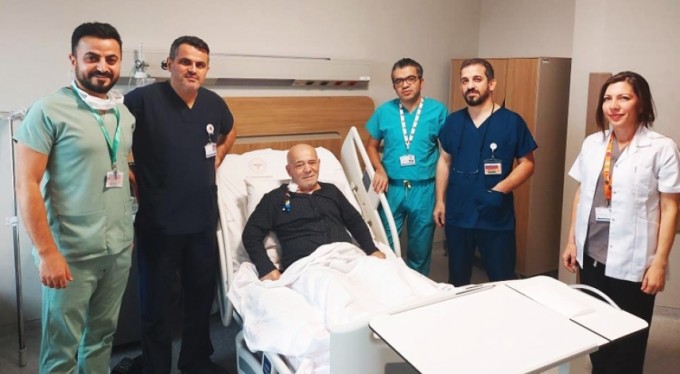 Bursa'da hasta, bilinci açık bypass edildi