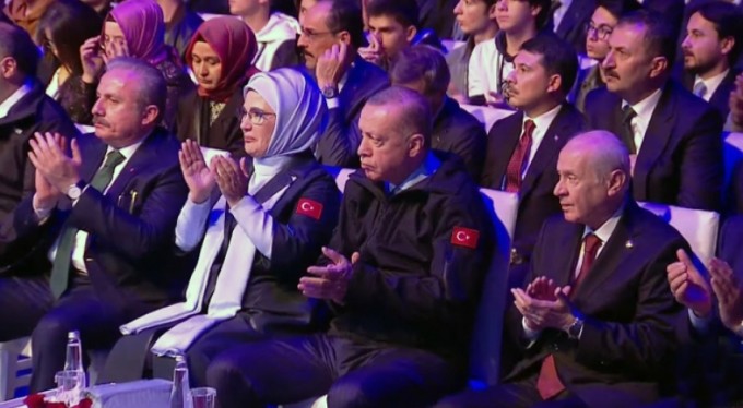 Bursa'da tarihi gün! Yerli otomobil Togg banttan indi