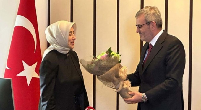 AK Parti'de görev değişimi